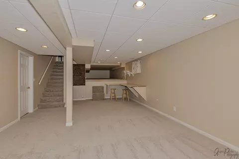 131 S Glenbrook Trl, Mchenry, IL 60050 photo 19