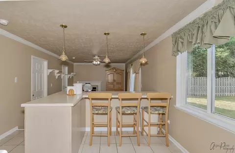 131 S Glenbrook Trl, Mchenry, IL 60050 photo 10
