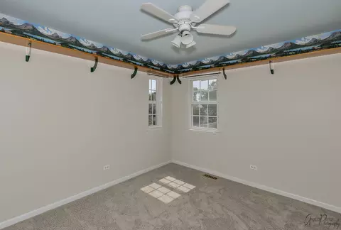 131 S Glenbrook Trl, Mchenry, IL 60050 photo 18
