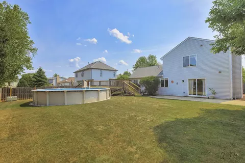 131 S Glenbrook Trl, Mchenry, IL 60050 photo 25