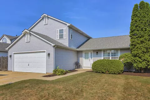 131 S Glenbrook Trl, Mchenry, IL 60050 photo 1