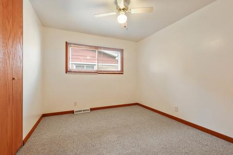 15218 Hamlin Ave, Midlothian, IL 60445 photo 10