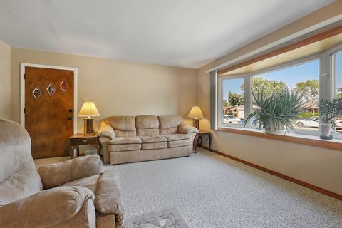 15218 Hamlin Ave, Midlothian, IL 60445 photo 9