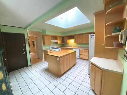 1718 E Aztec Ln, Mount Prospect, IL 60056 photo 10