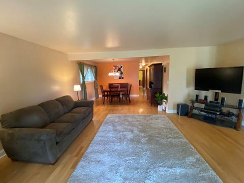 1718 E Aztec Ln, Mount Prospect, IL 60056 photo 5