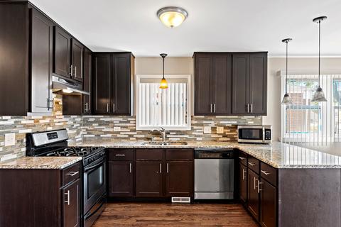 14533 S Calhoun Ave, Burnham, IL 60633 photo 6