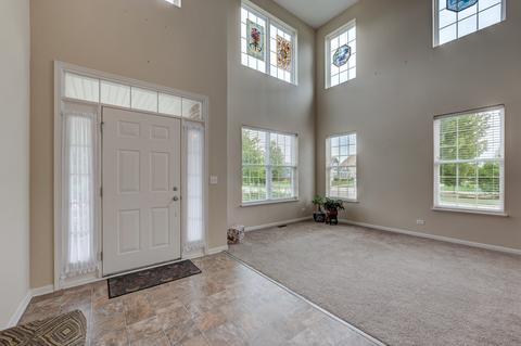 291 Sonora Dr, Elgin, IL 60124 photo 2
