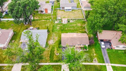 575 Milan Ln, Hoffman Estates, IL 60169 photo 26