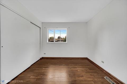 575 Milan Ln, Hoffman Estates, IL 60169 photo 9