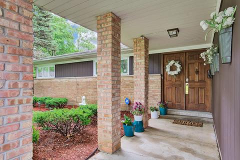 103 Warwick St, Park Forest, IL 60466 photo 2