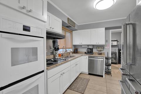 103 Warwick St, Park Forest, IL 60466 photo 14