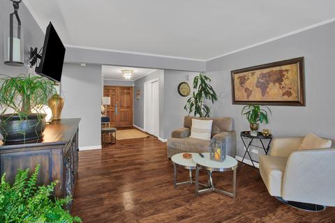 103 Warwick St, Park Forest, IL 60466 photo 8