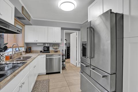 103 Warwick St, Park Forest, IL 60466 photo 15