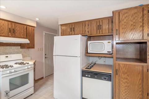 1018 S 6th Ave, Kankakee, IL 60901 photo 6