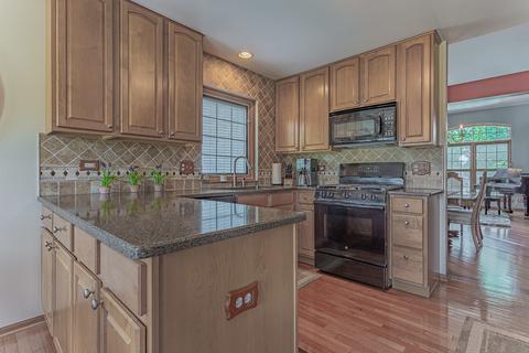 2186 W Silverleaf Ln, Addison, IL 60101 photo 7