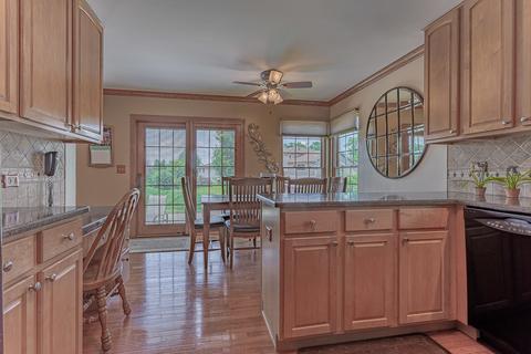2186 W Silverleaf Ln, Addison, IL 60101 photo 9