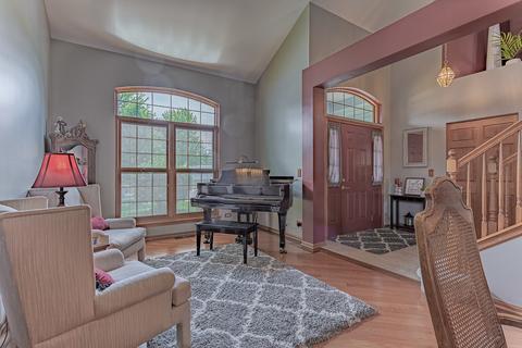 2186 W Silverleaf Ln, Addison, IL 60101 photo 4
