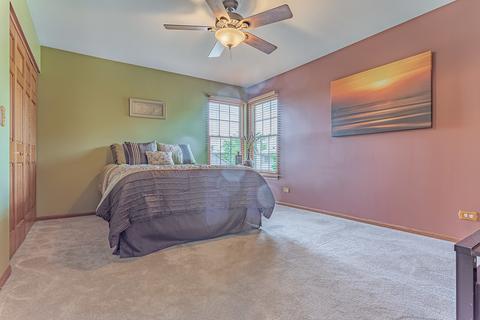 2186 W Silverleaf Ln, Addison, IL 60101 photo 20