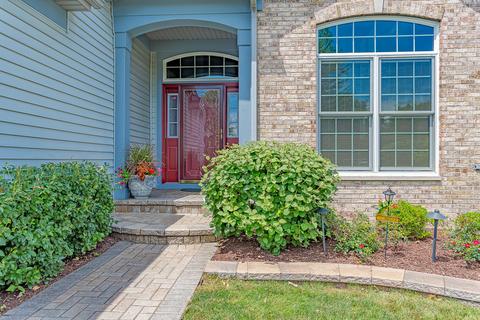 2186 W Silverleaf Ln, Addison, IL 60101 photo 2