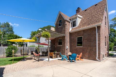 874 S 2nd Ave, Des Plaines, IL 60016 photo 23
