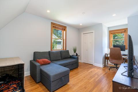 874 S 2nd Ave, Des Plaines, IL 60016 photo 13