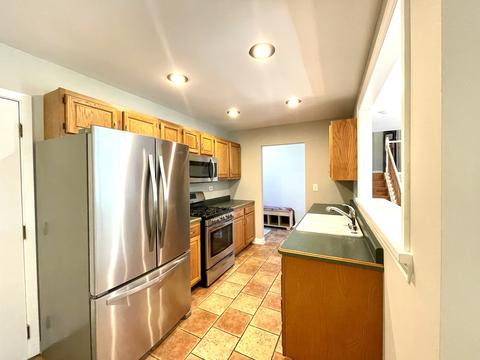 635 Darien Ct, Hoffman Estates, IL 60169 photo 10