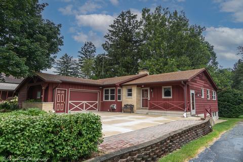 523 Normal Rd, Dekalb, IL 60115 photo 1