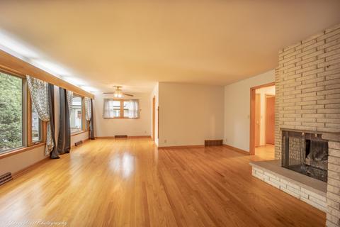 523 Normal Rd, Dekalb, IL 60115 photo 14
