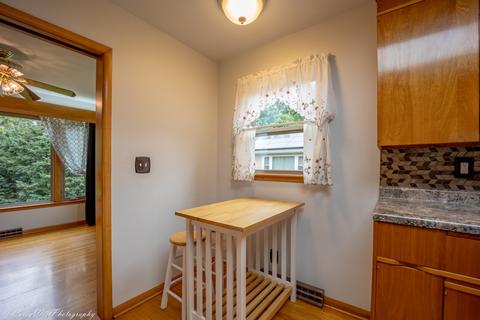 523 Normal Rd, Dekalb, IL 60115 photo 9