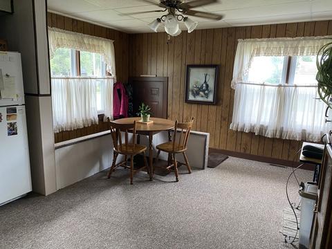 103 Maple St, Elliott, IL 60933 photo 5