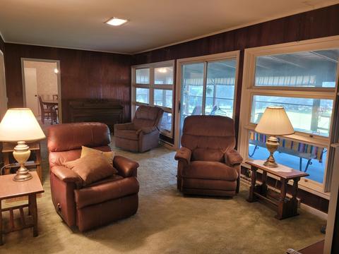111 Maple Ave, Morrison, IL 61270 photo 5