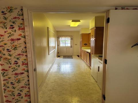 111 Maple Ave, Morrison, IL 61270 photo 10