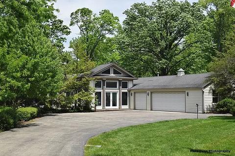 34 W160 White Thorne Rd, Wayne, IL 60184 photo 1