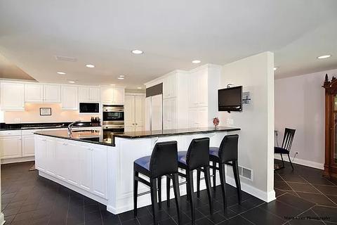 34 W160 White Thorne Rd, Wayne, IL 60184 photo 13