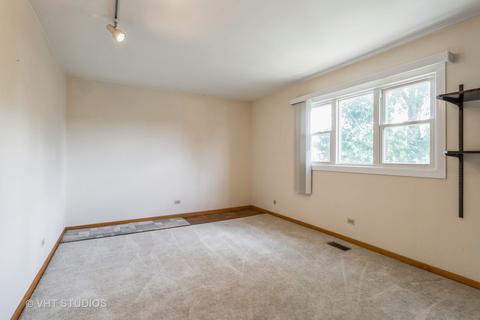 372 Rand Rd, Des Plaines, IL 60016 photo 10