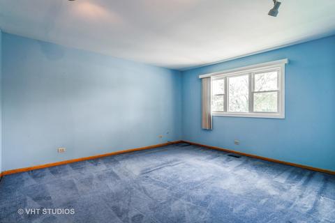 372 Rand Rd, Des Plaines, IL 60016 photo 8
