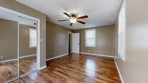 524 E Walnut St, Watseka, IL 60970 photo 25