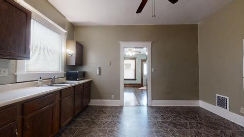 524 E Walnut St, Watseka, IL 60970 photo 14