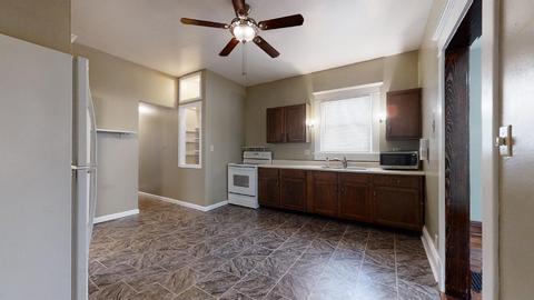 524 E Walnut St, Watseka, IL 60970 photo 17