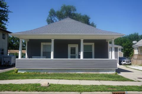 524 E Walnut St, Watseka, IL 60970 photo 3