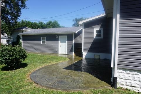 524 E Walnut St, Watseka, IL 60970 photo 28