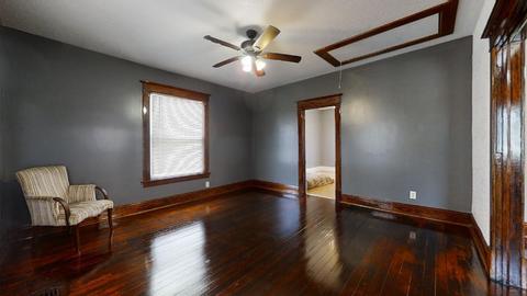 524 E Walnut St, Watseka, IL 60970 photo 10