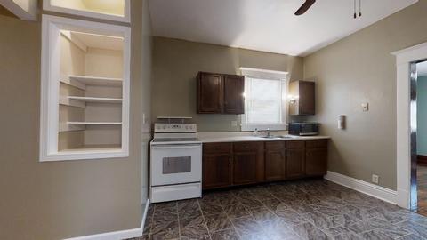 524 E Walnut St, Watseka, IL 60970 photo 13