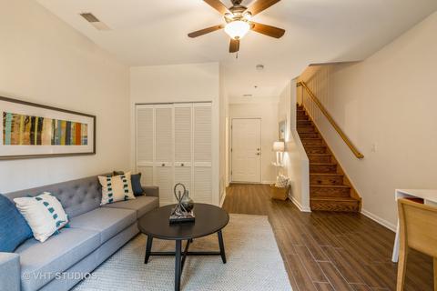 315 E 17th St, Chicago, IL 60616 photo 3