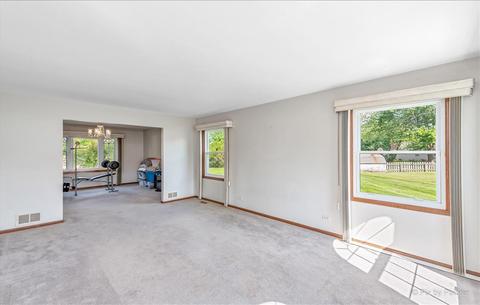 946 Cherry Cir, Bartlett, IL 60103 photo 7