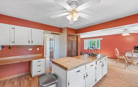 946 Cherry Cir, Bartlett, IL 60103 photo 10