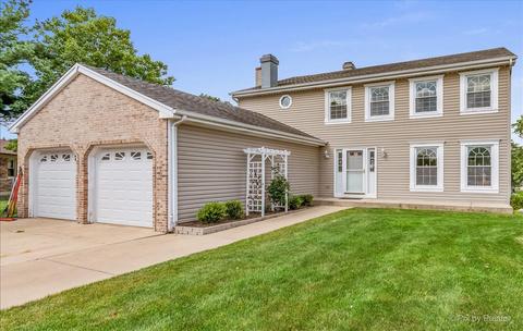 946 Cherry Cir, Bartlett, IL 60103 photo 1