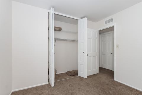 1133 Pegwood Dr, Elgin, IL 60120 photo 22
