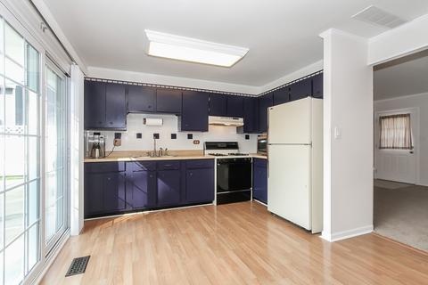1133 Pegwood Dr, Elgin, IL 60120 photo 6