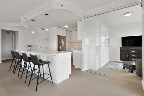 100 E Huron St #4104, Chicago, IL 60611 photo 7